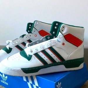 NWT - University of Miami Adidas Basketball team sneakers